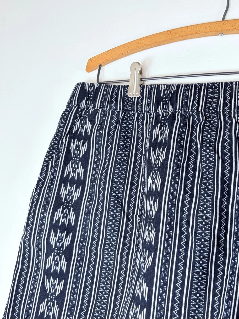 Weatherproof Vintage Geometric Linen Shorts